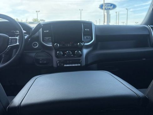 New 2026 RAM 3500 Tradesman AWD/4WD image 17