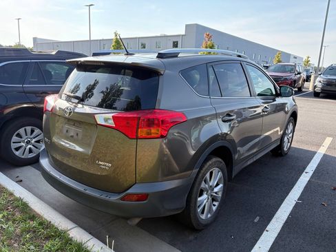 Used 2014 Toyota RAV4 Limited w/ Technology Package AWD/4WD image 6