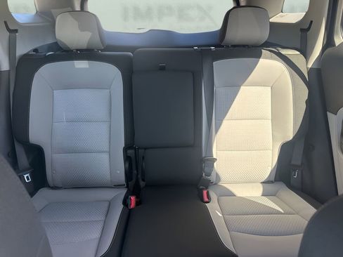 Used 2024 GMC Terrain SLE image 10