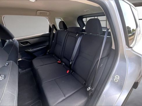 Used 2024 Nissan Rogue S AWD/4WD image 21