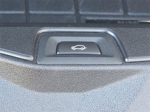 Used 2022 BMW X5 sDrive40i w/ Premium Package image 14