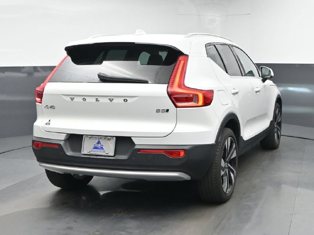 Used 2024 Volvo XC40 B5 Plus w/ Protection Package Premier AWD/4WD image 8