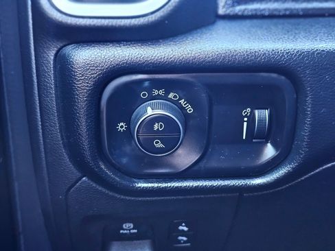 Used 2021 RAM 1500 Big Horn image 18