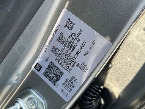 Used 2024 Chevrolet Colorado Trail Boss w/ Technology Package image 22