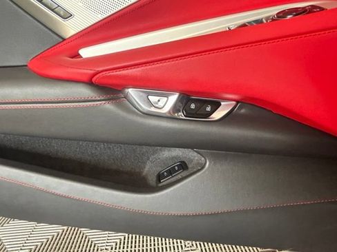 Used 2021 Chevrolet Corvette Stingray Preferred Cpe w/ Engine Appearance Package RWD image 15