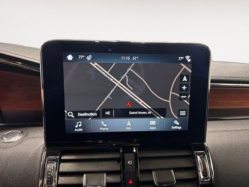 Used 2018 Lincoln Navigator L Reserve w/ Technology Package image 12