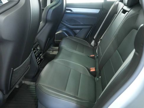 Certified 2025 Porsche Macan 4 Electric AWD/4WD image 27