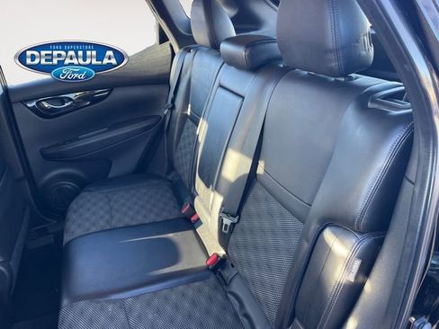 Used 2022 Nissan Rogue Sport SV w/ Technology Package image 17