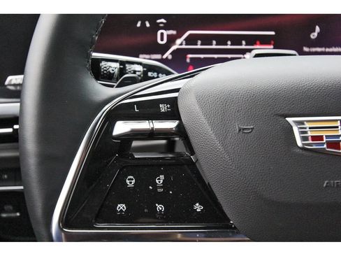 Used 2025 Cadillac Escalade ESV Sport AWD/4WD image 16