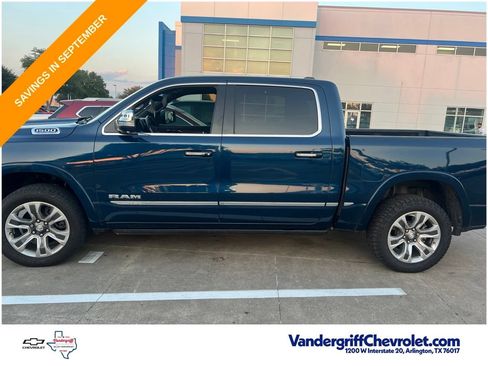 Used 2022 RAM 1500 Limited w/ Body Color Bumper Group AWD/4WD image 3