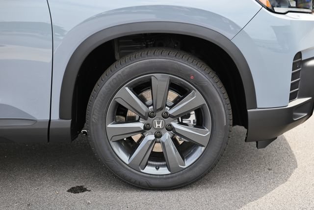 New 2026 Honda Pilot Sport image 16