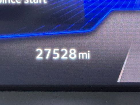 Used 2022 Volkswagen Tiguan S image 17