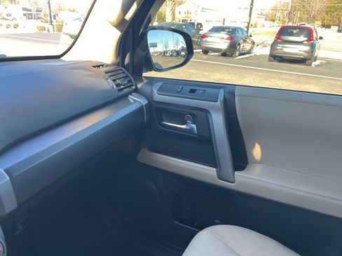 Used 2022 Toyota 4Runner SR5 Premium w/ Moonroof Package image 29