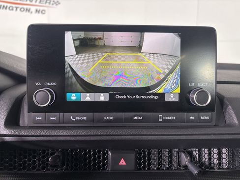 Used 2025 Honda CR-V EX image 17