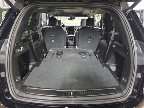 Used 2024 Jeep Grand Cherokee L Limited w/ Luxury Tech Group II image 14