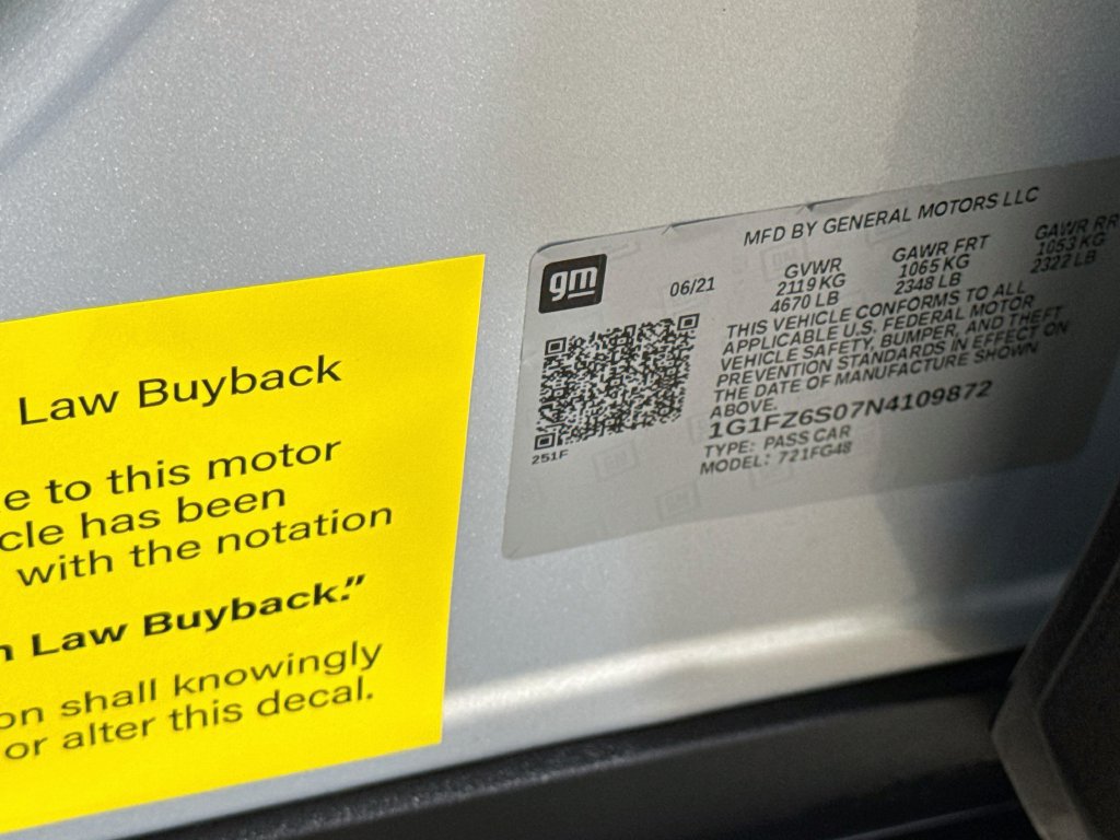 Used 2022 Chevrolet Bolt EUV Premier w/ Sun & Sound Package FWD image 33