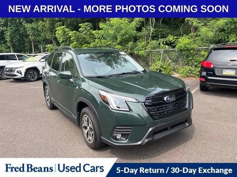 Used 2024 Subaru Forester Premium AWD/4WD image 3