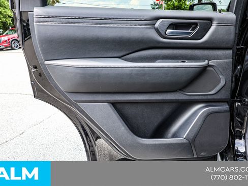 Used 2025 Nissan Armada SV AWD/4WD image 43