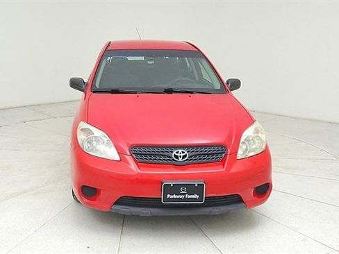 Used 2005 Toyota Matrix image 2