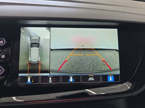 Used 2023 Buick Envision Avenir image 41