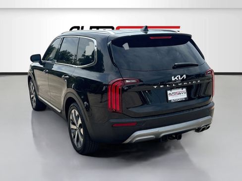 Used 2022 Kia Telluride EX w/ EX Premium Package FWD image 5
