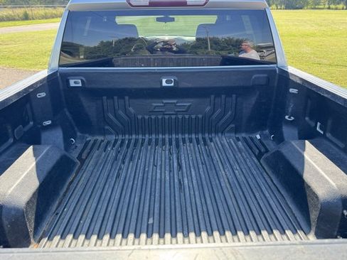 Used 2022 Chevrolet Silverado 1500 Custom image 7