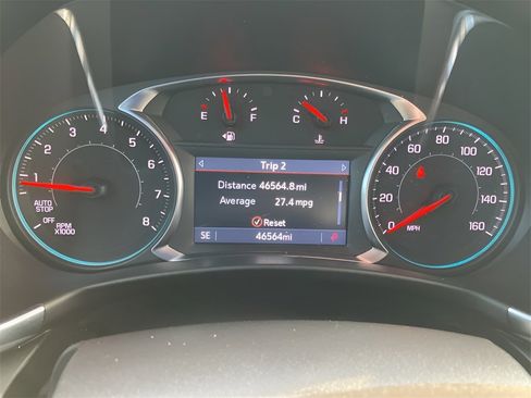 Used 2022 Chevrolet Equinox Premier w/ LPO, Floor Liner Package image 12