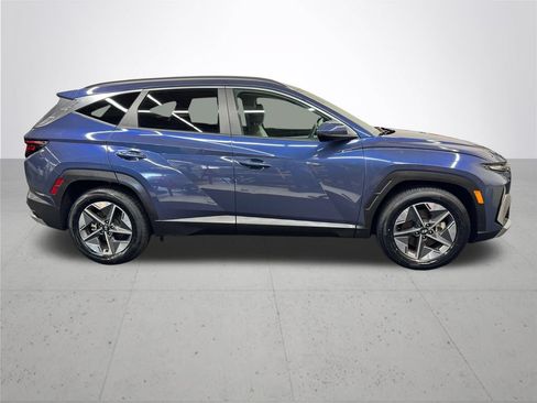 Used 2025 Hyundai Tucson SEL FWD image 9