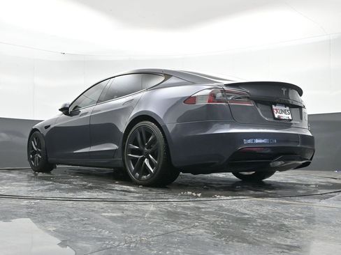 Used 2022 Tesla Model S Plaid image 54