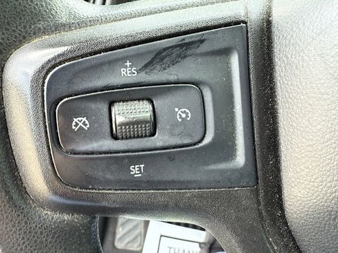 Used 2020 Chevrolet Silverado 1500 Custom w/ Custom Value Package AWD/4WD image 22