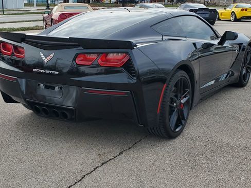 Used 2019 Chevrolet Corvette Stingray Coupe w/ 1LT image 4