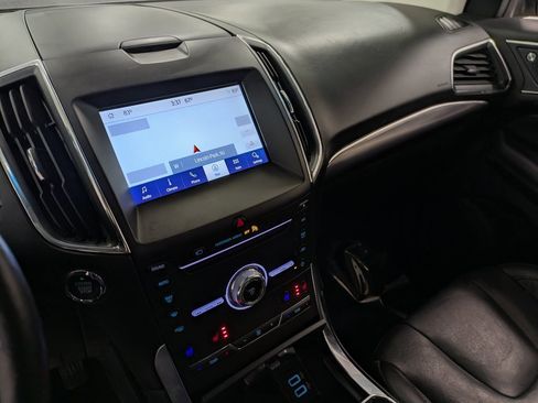 Used 2019 Ford Edge Titanium w/ Equipment Group 301A image 11
