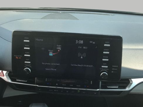 Used 2022 Toyota Sienna XLE FWD image 6