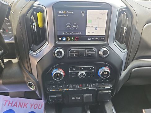 Used 2019 GMC Sierra 1500 SLT w/ SLT Premium Plus Package AWD/4WD image 17