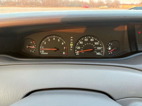 Used 2004 Toyota Avalon XLS image 13