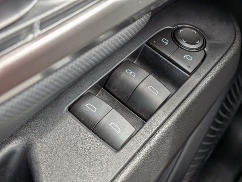 Certified 2026 Chevrolet Equinox EV RS FWD image 96