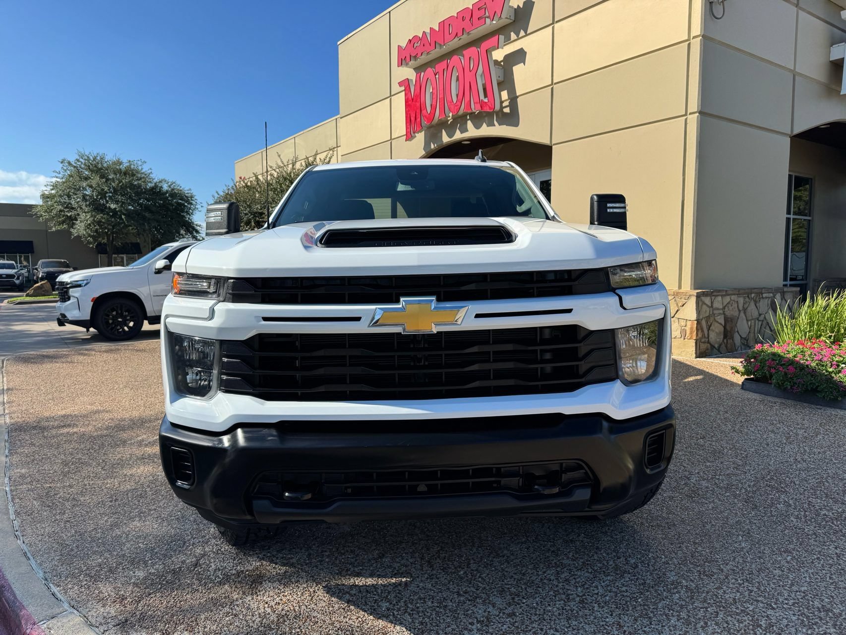 Used 2024 Chevrolet Silverado 2500 Custom w/ Custom Convenience Package AWD/4WD image 3