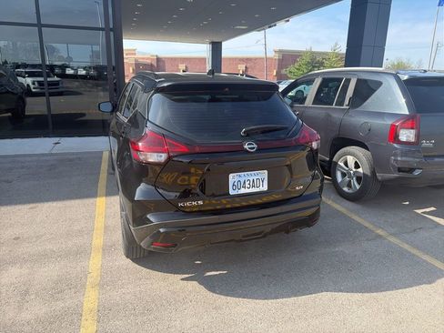 Used 2023 Nissan Kicks SR image 9