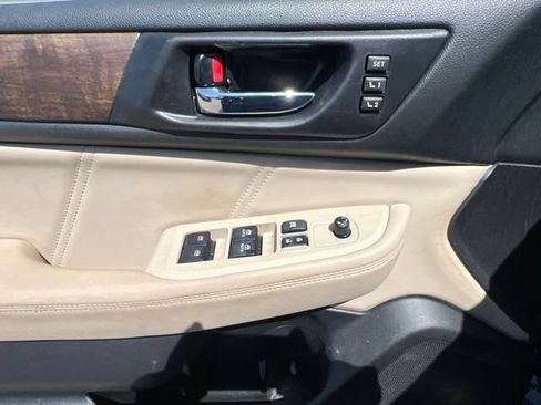 Used 2018 Subaru Outback 2.5i Limited AWD/4WD image 25
