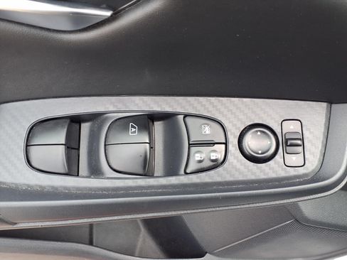 Used 2023 Nissan Sentra SV FWD image 7