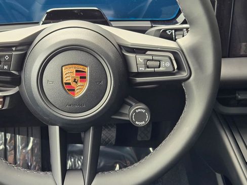 New 2026 Porsche Macan Electric image 17