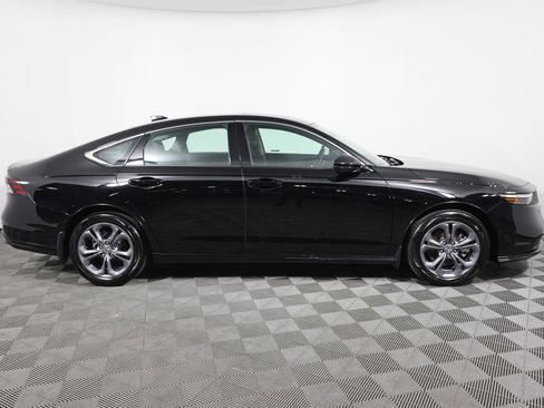 Used 2025 Honda Accord EX-L image 4