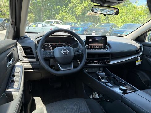 New 2026 Nissan Rogue SV w/ Cold Weather Package AWD/4WD image 21