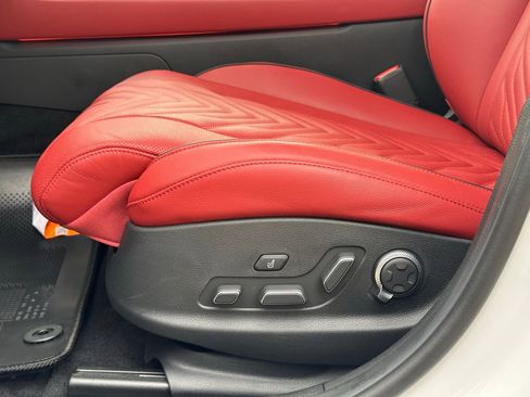 Used 2025 Genesis G80 3.5T Sport image 24