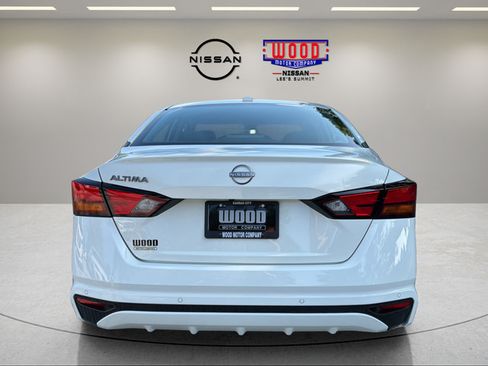 Certified 2025 Nissan Altima 2.5 S FWD image 3