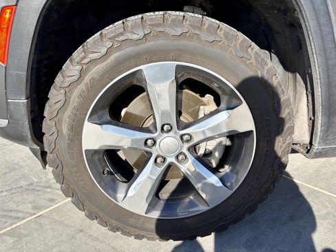 Certified 2021 Jeep Grand Cherokee L Limited image 9