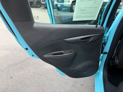 Used 2021 Chevrolet Spark LT image 11
