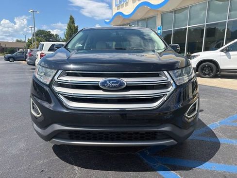 Used 2018 Ford Edge Titanium w/ Technology Package FWD image 3