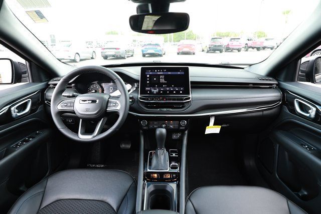 New 2026 Jeep Compass Latitude AWD/4WD image 30
