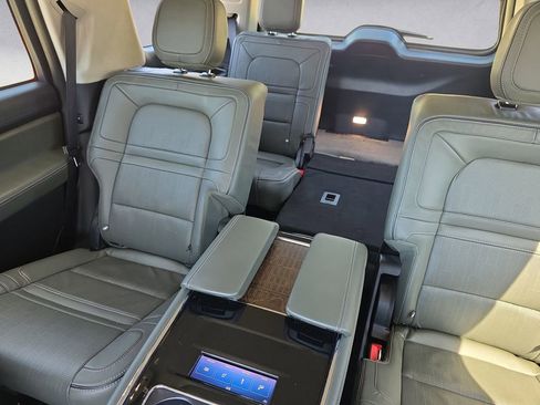 Used 2023 Lincoln Navigator Black Label AWD/4WD image 13